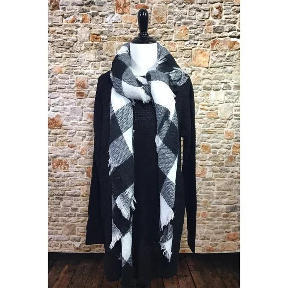 NWT Oversized Plaid Blanket Scarf - Picture 7 of 8